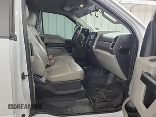 2019 Ford F-250 XL with VIN 1FT7X2B60KED15782, listed as a IAAI auction lot 42840321 with 119,106 mi miles and . Bid and sale history available at DreamBid. Image 52.