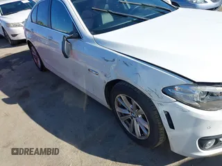 2015 BMW 5 Series 528i with VIN WBA5A5C56FD512769, listed as a IAAI auction lot 40832378 with 113,669 mi miles. Bid and sale history available at carsss.com. Image 17.
