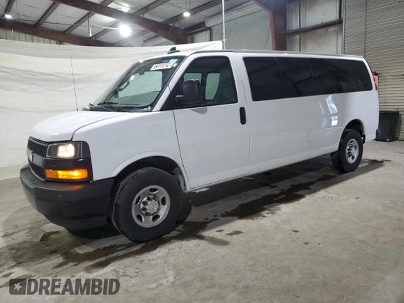 2022 Chevrolet Express Passenger LS z VIN 1GAZGNFP7N1272754, wystawiony jako Copart lot #73560924 z przebiegiem 25 492 mil mil oraz Czysty tytuł • Clean title. Historia ofert i sprzedaży dostępna na DreamBid. Obrazek 1.
