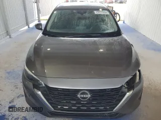 2025 Nissan Sentra S z VIN 3N1AB8BV1SY228929, wystawiony jako Copart lot #58368595 z przebiegiem 11 772 mil mil oraz Czysty tytuł • Clean title. Historia ofert i sprzedaży dostępna na DreamBid. Obrazek 5.
