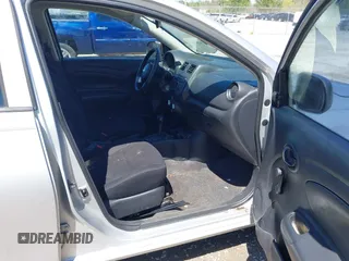 2014 Nissan Versa SV with VIN 3N1CN7AP5EL804830, listed as a IAAI auction lot 41886107 with 140,952 mi miles. Bid and sale history available at carsss.com. Image 5.