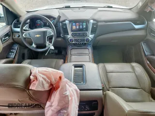 2017 Chevrolet Suburban Premier with VIN 1GNSCJKC1HR374998, listed as a Copart auction lot 60498905 with 240,652 mi miles and Salvage title. Bid and sale history available at DreamBid. Image 8.