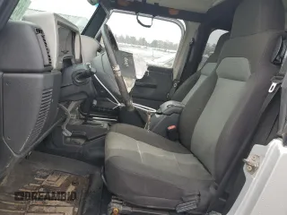 2006 Jeep Wrangler Unlimited LWB with VIN 1J4FA44S36P777065, listed as a Copart auction lot 85972434 with 207,841 mi miles and Salvage Title. Bid and sale history available at carsss.com. Image 7.