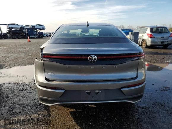 2023 Toyota Crown XLE z VIN JTDAAAAFXP3008724, wystawiony jako Copart lot #85527824 z przebiegiem 16 687 mil mil oraz Szkoda całkowita • Salvage title. Historia ofert i sprzedaży dostępna na DreamBid. Obrazek 6.