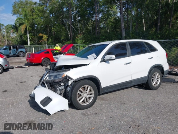 2015 Kia Sorento LX with VIN 5XYKT3A61FG561833, listed as a IAAI auction lot 42016426 with 130,907 mi miles and . Bid and sale history available at carsss.com. Image 17.