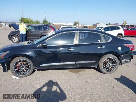 2015 Nissan Altima SL with VIN 1N4BL3AP1FC176811, listed as a IAAI auction lot 40246406 with 146,889 mi miles and . Bid and sale history available at carsss.com. Image 15.