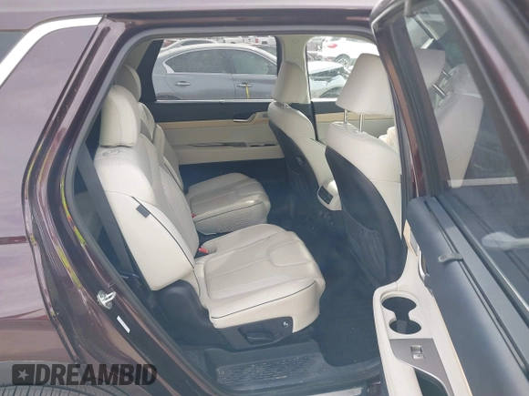 2023 Hyundai Palisade Limited z VIN KM8R54GE0PU517573, wystawiony jako IAAI lot #41870400 z przebiegiem 11 477 mil mil oraz . Historia ofert i sprzedaży dostępna na DreamBid. Obrazek 8.