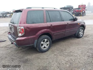2008 Honda Pilot SE with VIN 5FNYF28358B002741, listed as a IAAI auction lot 41834052 with 248,830 mi miles. Bid and sale history available at carsss.com. Image 4.