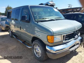 2006 Ford Econoline Passenger XL with VIN 1FMRE11L06DA35237, listed as a IAAI auction lot 41893276 with 149,766 mi miles and . Bid and sale history available at carsss.com. Image 1.