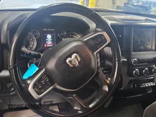 2021 Ram 1500 Big Horn z VIN 1C6SRFMT1MN714659, wystawiony jako IAAI lot #42521058 z przebiegiem 126 678 mil mil oraz . Historia ofert i sprzedaży dostępna na DreamBid. Obrazek 27.