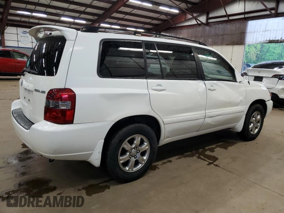 2005 Toyota Highlander with VIN JTEEP21A450075016, listed as a Copart auction lot 56678685 with 200,854 mi miles and Clean Title. Bid and sale history available at DreamBid. Image 3.