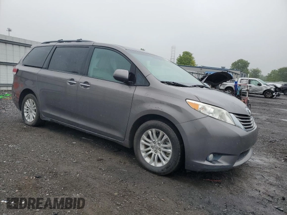 2012 Toyota Sienna XLE AAS с VIN 5TDYK3DC0CS191178, выставлен на аукционе Copart как лот 58292415 с пробегом 88 272 миль миль и Чистый • Clean title. История ставок и продаж доступна на DreamBid. Изображение 4.
