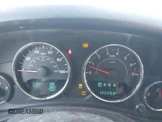 2015 Jeep Wrangler Unlimited Freedom с VIN 1C4BJWDG6FL639510, выставлен на аукционе IAAI как лот 42709305 с пробегом 122 266 миль миль и . История ставок и продаж доступна на DreamBid. Изображение 15.