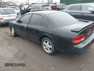 1998 Nissan Maxima GXE z VIN JN1CA21A7WM805575, wystawiony jako IAAI lot #41726198 z przebiegiem Nie podano mil oraz . Historia ofert i sprzedaży dostępna na DreamBid. Obrazek 3.