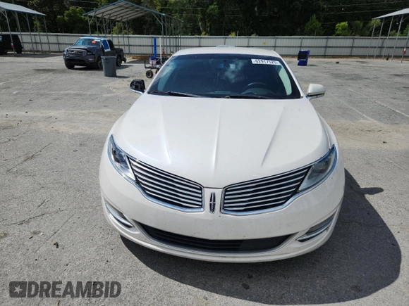 2016 Lincoln MKZ z VIN 3LN6L2G90GR616997, wystawiony jako Copart lot #62917525 z przebiegiem 194 744 mil mil oraz Szkoda całkowita • Salvage title. Historia ofert i sprzedaży dostępna na DreamBid. Obrazek 5.