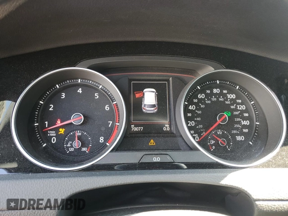 2018 Volkswagen Golf GTI S с VIN 3VW447AU6JM283158, выставлен на аукционе Copart как лот 55303065 с пробегом 70 077 миль миль и Списание • Salvage title. История ставок и продаж доступна на DreamBid. Изображение 9.