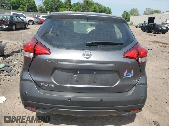 2020 Nissan Kicks S z VIN 3N1CP5BV9LL539063, wystawiony jako Copart lot #56322625 z przebiegiem 78 335 mil mil oraz Szkoda całkowita • Salvage title. Historia ofert i sprzedaży dostępna na DreamBid. Obrazek 6.