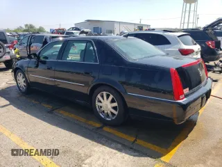 2008 Cadillac DTS 1SA z VIN 1G6KD57Y28U136336, wystawiony jako Copart lot #64738033 z przebiegiem 189 496 mil mil oraz Szkoda całkowita • Salvage title. Historia ofert i sprzedaży dostępna na DreamBid. Obrazek 2.