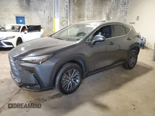 2024 Lexus NX 350 Premium z VIN 2T2GGCEZ7RC051044, wystawiony jako Copart lot #59289795 z przebiegiem 9769 mil mil oraz Szkody całkowita. Historia ofert i sprzedaży dostępna na DreamBid. Obrazek 1.