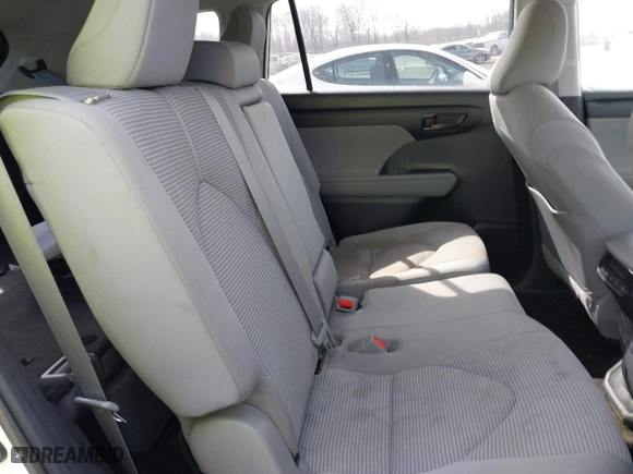 2021 Toyota Highlander L with VIN 5TDBZRBH3MS534991, listed as a IAAI auction lot 41771455 with 66,517 mi miles. Bid and sale history available at carsss.com. Image 8.