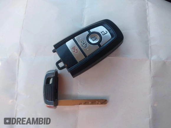 2017 Ford Fusion SE z VIN 3FA6P0HD8HR211638, wystawiony jako IAAI lot #42029399 z przebiegiem 90 262 mil mil oraz . Historia ofert i sprzedaży dostępna na DreamBid. Obrazek 11.
