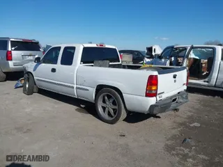 2000 GMC Sierra 1500 SLT with VIN 1GTEC19T6YZ129383, listed as a IAAI auction lot 41316141 with 187,146 mi miles. Bid and sale history available at carsss.com. Image 3.