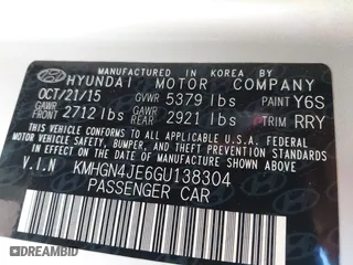 2016 Hyundai Genesis 3.8L with VIN KMHGN4JE6GU138304, listed as a IAAI auction lot 41667271 with 63,237 mi miles. Bid and sale history available at carsss.com. Image 9.