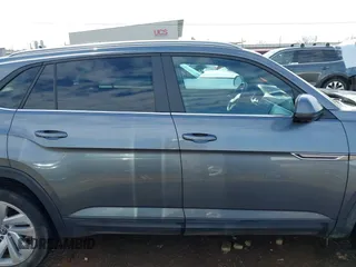 2020 Volkswagen Atlas SE z VIN 1V21E2CA9LC211835, wystawiony jako IAAI lot #41574645 z przebiegiem 50 586 mil mil oraz . Historia ofert i sprzedaży dostępna na DreamBid. Obrazek 14.
