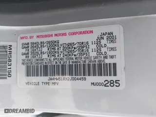 2002 Mitsubishi Montero LTD with VIN JA4MW51RX2J004459, listed as a IAAI auction lot 41963113 with 212,764 mi miles. Bid and sale history available at carsss.com. Image 9.