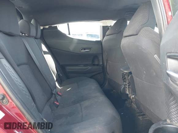 2018 Toyota C-HR XLE z VIN NMTKHMBX9JR023325, wystawiony jako IAAI lot #41926223 z przebiegiem 62 580 mil mil oraz . Historia ofert i sprzedaży dostępna na DreamBid. Obrazek 8.