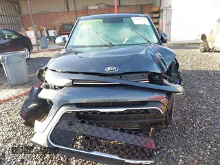 2020 Kia Soul LX with VIN KNDJ23AU2L7716198, listed as a IAAI auction lot 41667038 with 38,344 mi miles. Bid and sale history available at carsss.com. Image 12.