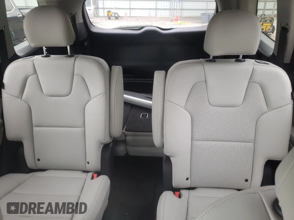 2024 Kia Telluride S с VIN 5XYP64GC5RG551861, выставлен на аукционе Copart как лот 50889765 с пробегом 2 318 миль миль и Списание • Salvage title. История ставок и продаж доступна на DreamBid. Изображение 10.