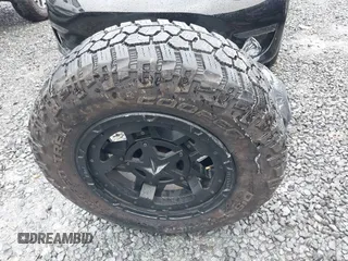 2018 Jeep Wrangler JK Unlimited Sport S with VIN 1C4BJWDG0JL847049, listed as a IAAI auction lot 41218525 with 90,588 mi miles. Bid and sale history available at carsss.com. Image 12.