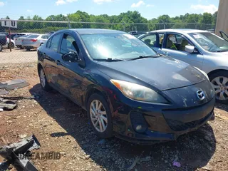 2012 Mazda 3 i Touring z VIN JM1BL1V70C1541141, wystawiony jako IAAI lot #42234171 z przebiegiem 105 737 mil mil oraz . Historia ofert i sprzedaży dostępna na DreamBid. Obrazek 1.