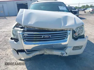2010 Ford Explorer XLT z VIN 1FMEU7DE1AUA40277, wystawiony jako IAAI lot #42275013 z przebiegiem 158 568 mil mil oraz . Historia ofert i sprzedaży dostępna na DreamBid. Obrazek 6.