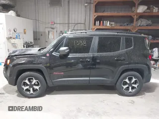 2019 Jeep Renegade Trailhawk z VIN ZACNJBC11KPJ92963, wystawiony jako IAAI lot #41811338 z przebiegiem 95 852 mil mil oraz . Historia ofert i sprzedaży dostępna na DreamBid. Obrazek 14.