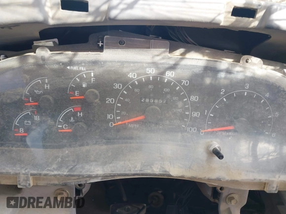 2001 Ford F-250 XL with VIN 3FTNX20L11MA35927, listed as a IAAI auction lot 41954010 with 285,857 mi miles and . Bid and sale history available at DreamBid. Image 7.