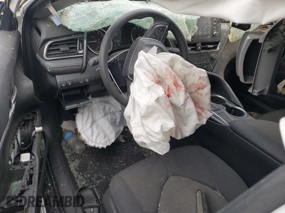 2024 Toyota Camry LE z VIN 4T1C11AKXRU899984, wystawiony jako Copart lot #53620825 z przebiegiem 35 548 mil mil oraz Nie do naprawy • Non repairable. Historia ofert i sprzedaży dostępna na DreamBid. Obrazek 8.