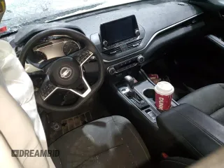 2022 Nissan Altima SV z VIN 1N4BL4DW7NN357875, wystawiony jako Copart lot #88362165 z przebiegiem Nie podano mil oraz Szkoda całkowita • Salvage title. Historia ofert i sprzedaży dostępna na DreamBid. Obrazek 8.