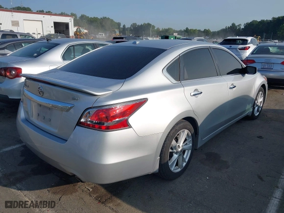 2015 Nissan Altima 2.5 SV with VIN 1N4AL3AP9FC450963, listed as a IAAI auction lot 40270304 with 125,603 mi miles. Bid and sale history available at carsss.com. Image 4.