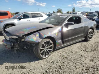 2013 Ford Mustang V6 with VIN 1ZVBP8AM2D5251497, listed as a Copart auction lot 75857634 with 0 mi miles and Clean Title. Bid and sale history available at carsss.com. Image 1.