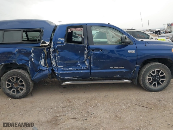 2014 Toyota Tundra 4WD Truck SR with VIN 5TFUY5F1XEX352184, listed as a IAAI auction lot 40732632 with 107,262 mi miles. Bid and sale history available at carsss.com. Image 14.