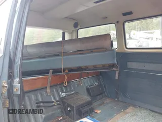 1987 Volkswagen Vanagon with VIN WV2YB025XHG026423, listed as a IAAI auction lot 42209761 with 348,947 mi miles and . Bid and sale history available at DreamBid. Image 8.