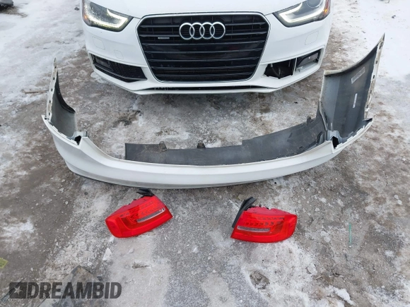 2015 Audi A4 Premium with VIN WAUBFAFL6FN014508, listed as a IAAI auction lot 41547104 with 137,491 mi miles. Bid and sale history available at carsss.com. Image 12.