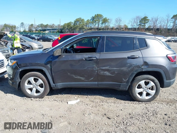 2018 Jeep Compass Altitude with VIN 3C4NJDBBXJT202826, listed as a IAAI auction lot 42012645 with 125,839 mi miles and . Bid and sale history available at carsss.com. Image 14.