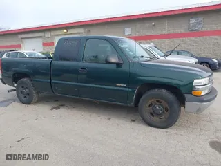2002 Chevrolet Silverado 1500 LS with VIN 2GCEC19W421188121, listed as a IAAI auction lot 41375919 with 146,052 mi miles. Bid and sale history available at carsss.com. Image 14.
