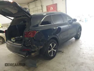 2018 Kia Sorento EX with VIN 5XYPHDA59JG429514, listed as a IAAI auction lot 41490342 with 83,799 mi miles and . Bid and sale history available at carsss.com. Image 4.