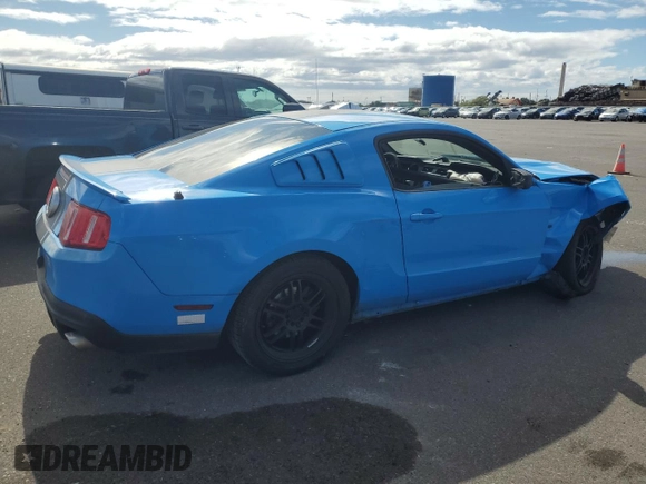 2011 Ford Mustang V6 with VIN 1ZVBP8AM8B5156374, listed as a Copart auction lot 61855985 with 81,403 mi miles and Clean title. Bid and sale history available at DreamBid. Image 3.