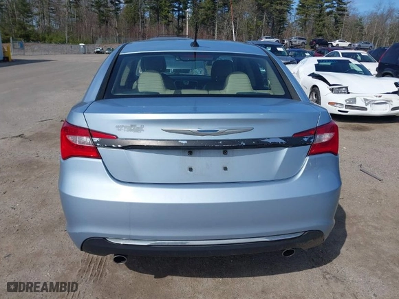 2014 Chrysler 200 Limited with VIN 1C3CCBCG7EN134835, listed as a IAAI auction lot 41906787 with NaN miles. Bid and sale history available at carsss.com. Image 14.