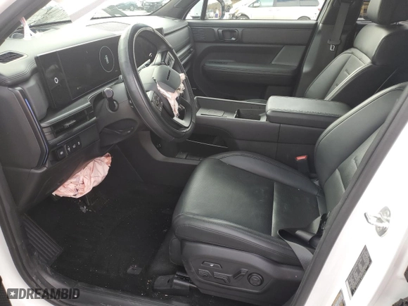 2024 Hyundai Santa Fe Calligraphy with VIN 5NMP5DGL9RH042963, listed as a Copart auction lot 82385384 with 9,803 mi miles and Salvage Title. Bid and sale history available at carsss.com. Image 7.